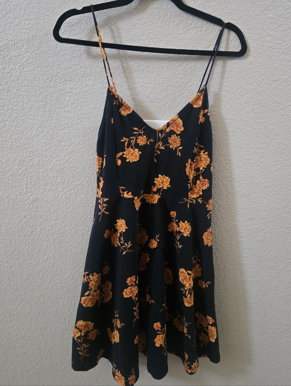 Forever 21 Black Floral Spaghetti Strap Dress with Orange Bloom Sz. L Cotton.